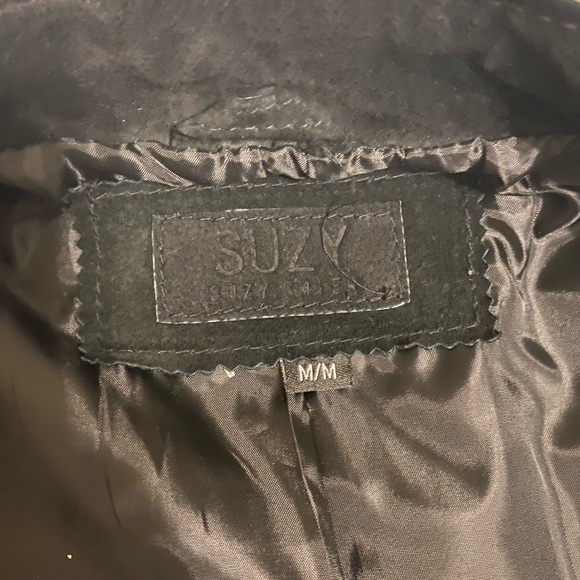 Black suede fitted blazer type dress jacket. Size medium. - Picture 4 of 5